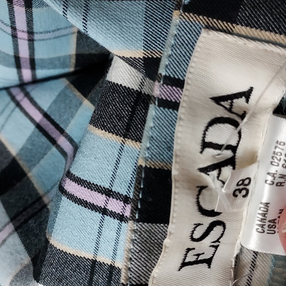 ESCADA - Picture 5 of 5